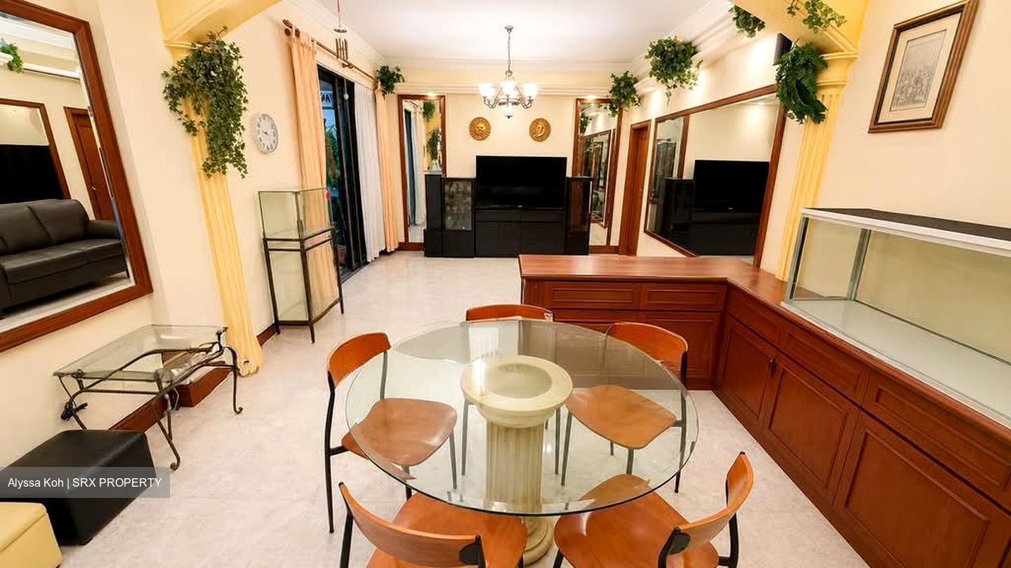 Aston Mansions (D14), Apartment #585064271